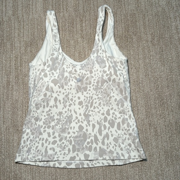 Lululemon Align Tank Top Woman's Size 4 Cheetah Camo Lightweight Yoga Top - Picture 6 of 11